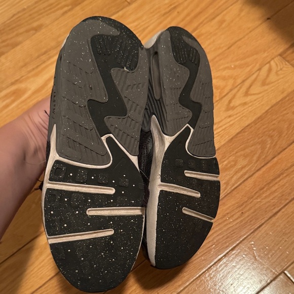 Nike Kids' Grade School Air Max Excee II Shoes - Picture 6 of 7